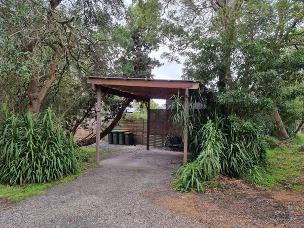 SUNSET BEACH SHACK on SURF