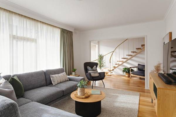 BOUTIQUE STAYS - Rest Ashored