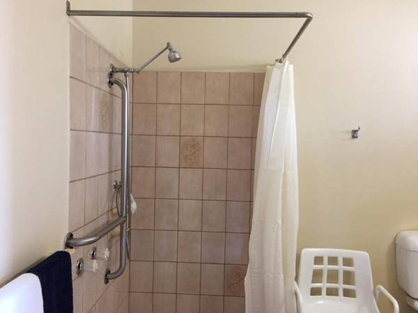 The Finley Palm Motor Inn