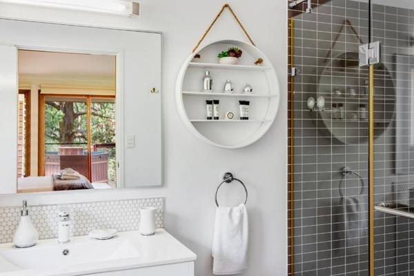 Ravensbourne Escape-Tree Tops