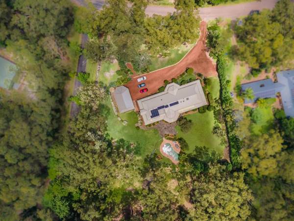 Elegant Home with Pool Spacious Yard Pool Table