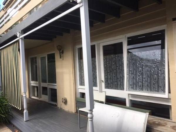 A2 9A in the East Suburb