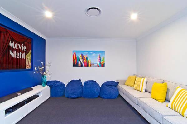 Sentosa on Tugun - Beachfront 5 Bedroom
