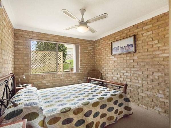 Tumut Unit 1 - Great unit in a central location to beaches clubs and shopping
