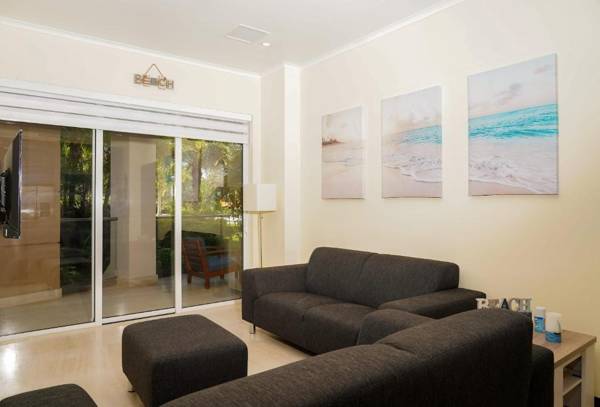 Elegant apartment in eagle beach levent