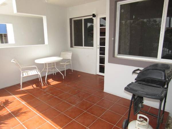 Rooi Santo Residence