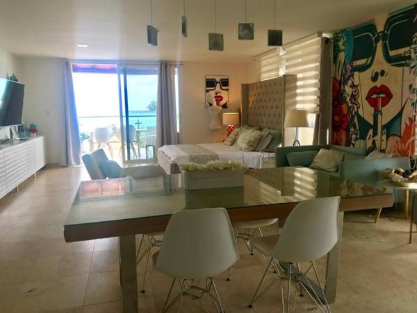 Modern Loft eagle Beach oasis Condo