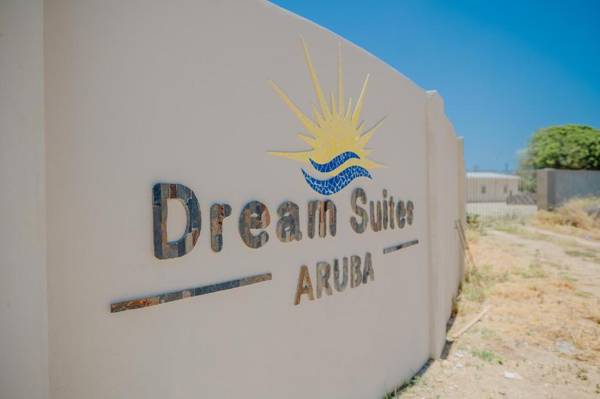 Dream Suites Aruba stunning 4-bedroom apartment