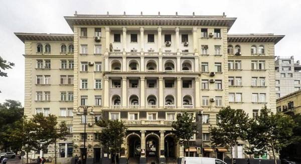 Deluxe Formula Apartment on Nizami Street