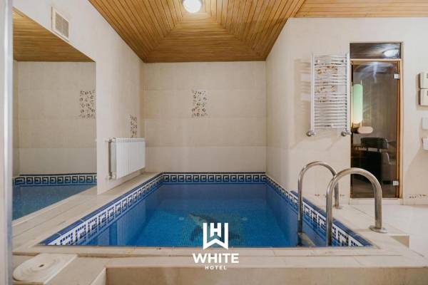 White Hotel & SPA