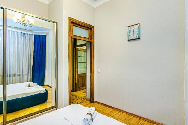 Hilton DeLuxe Apartment 4 room