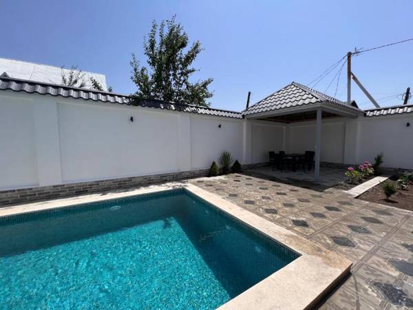 Qafqaz Suite White Pearl