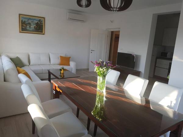 Apartman Lora