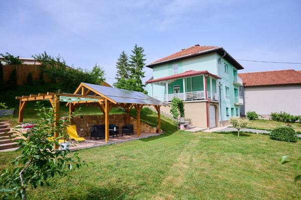 Apartments Green Paradise