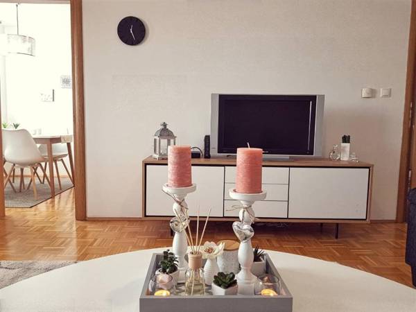 Bright-Cozy -Apartment