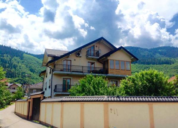 VILLA "PICNIC" يلا " تنزه "