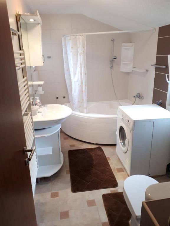 OUR WAY S apartment with own garage