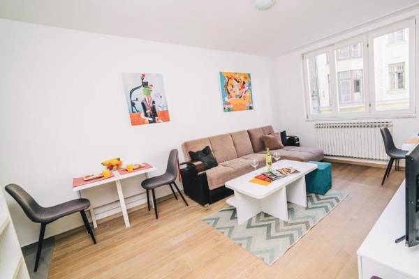 Modern 2BDR apartment-CATHEDRAL VIEW-BEST LOCATION