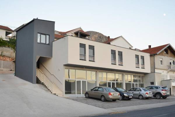 Hotel Rivero A&S