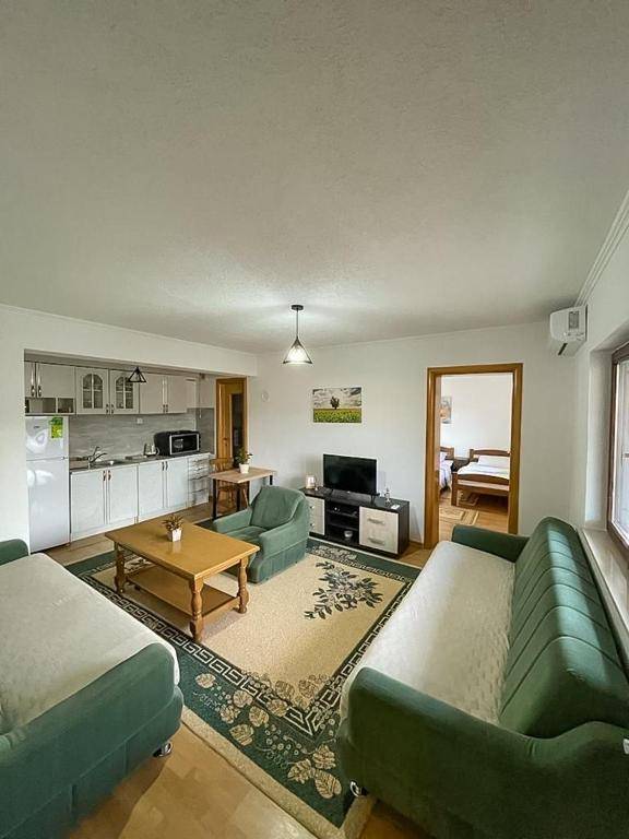 The Lookout Apartment