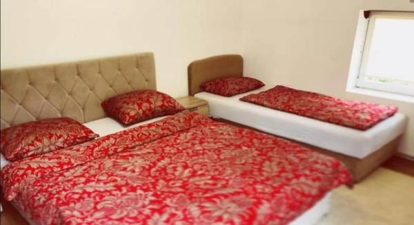 Private Riverside Villa Silvia