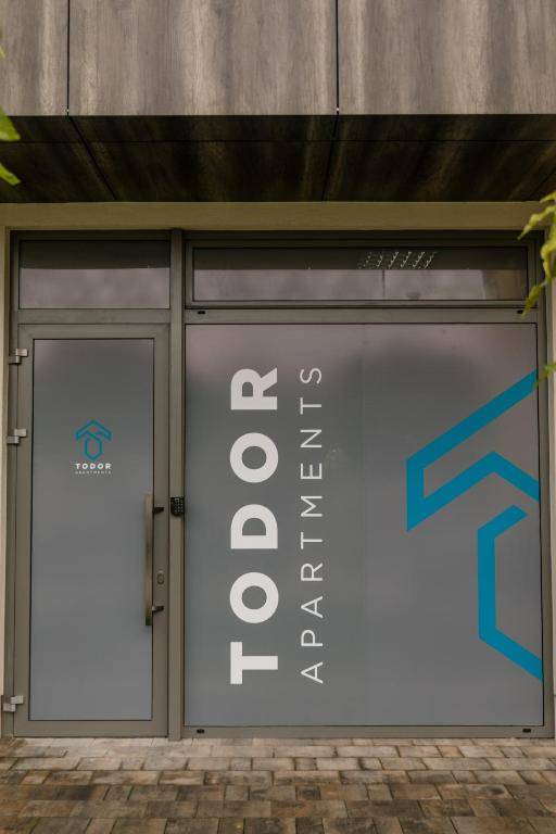 TODOR APARTMENTS Center