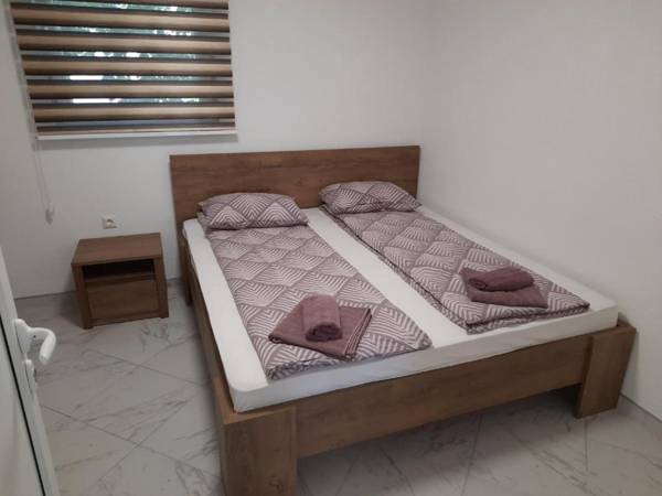 Apartman Dzenis