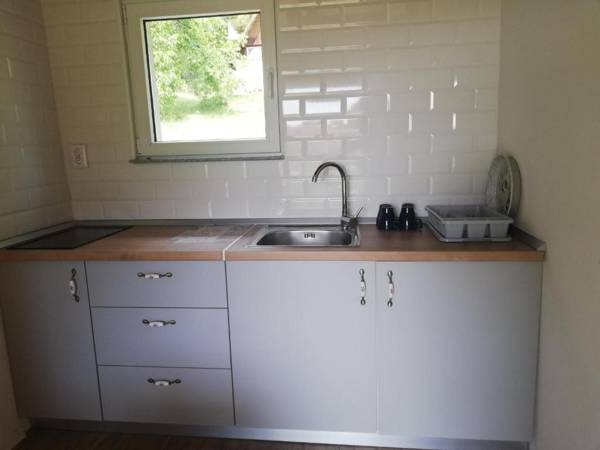 Vikendica u zelenilu