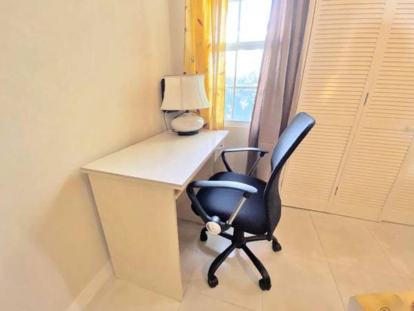 Workspace - The Gem is located a few minutes walk to the gorgeous Bottom Bay Beach