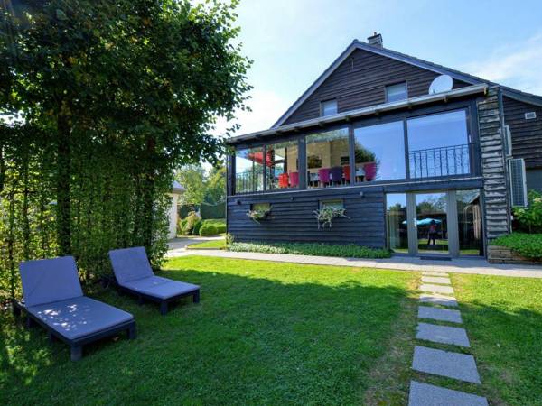 Luxurious Holiday Home with Sauna in Bütgenbach