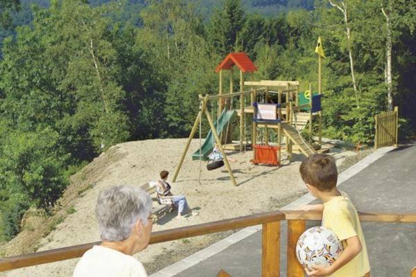 Beautiful chalet with panoramic views.