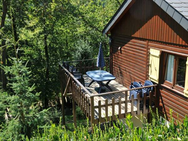 Cosy chalet with sauna in a quiet area just outside La Roche