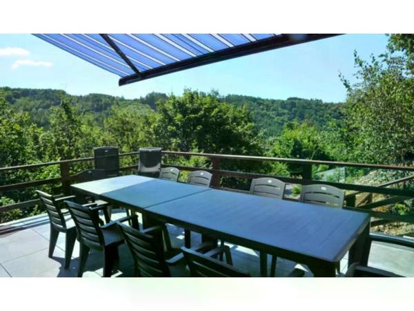 Cozy Holiday Home in La Roche-en-Ardenne with Sauna