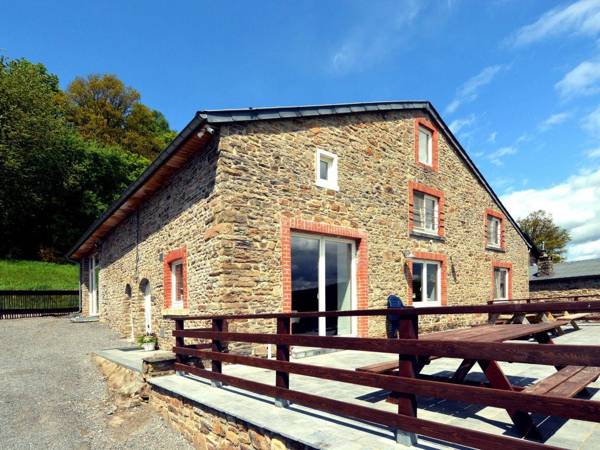 Detached characteristic holiday farmhouse with spacious terrace in the Ardennes