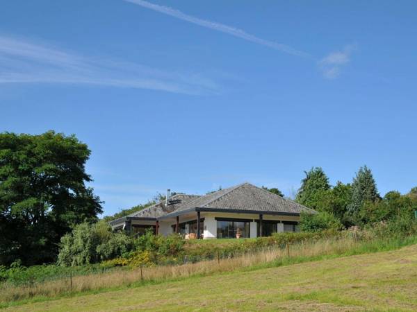 Cozy Holiday Home in Somme-Leuze with Sauna