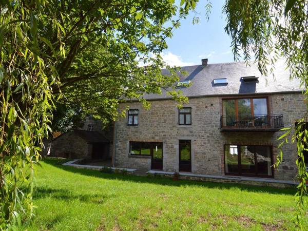 Inviting Holiday Home in Beauraing with Garden Terrace BBQ