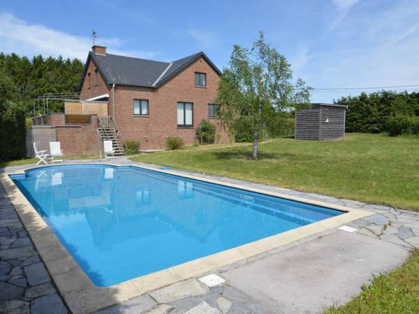 A little paradise for lovers of peacewith swimming pool sauna and whirl pool.