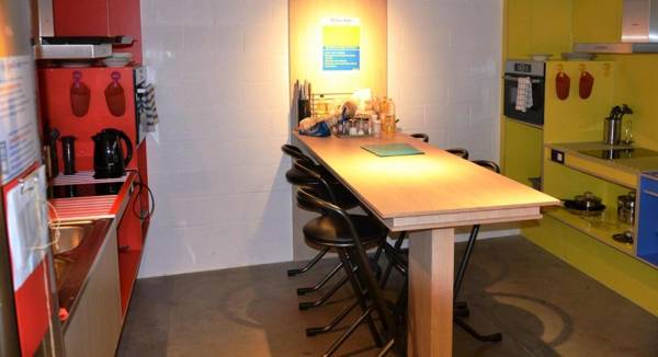 Sleep Well Youth Hostel