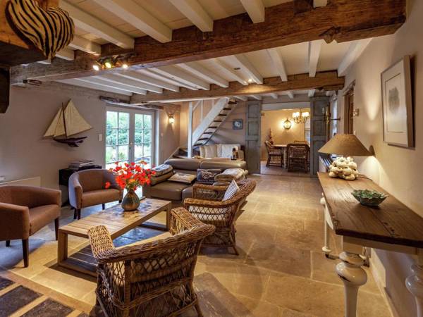 Elegant Holiday Home in Koksijde with Sauna