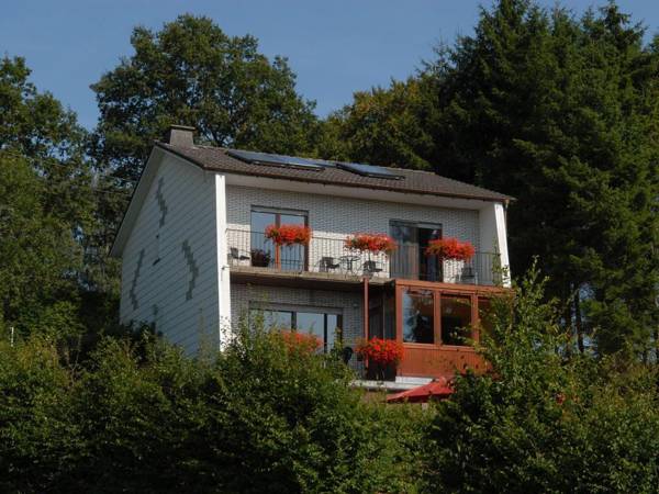 Modish Holiday Home in Waimes with Sauna