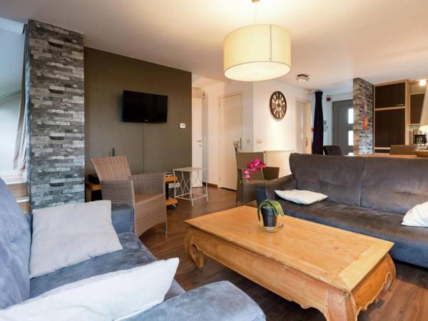 Cozy cottage with jacuzzi sauna and hammam