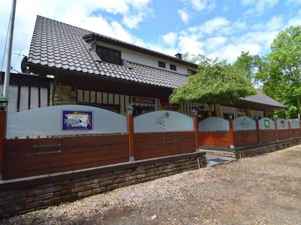 Luxurious accommodation sauna jacuzzi solarium and private bathrooms