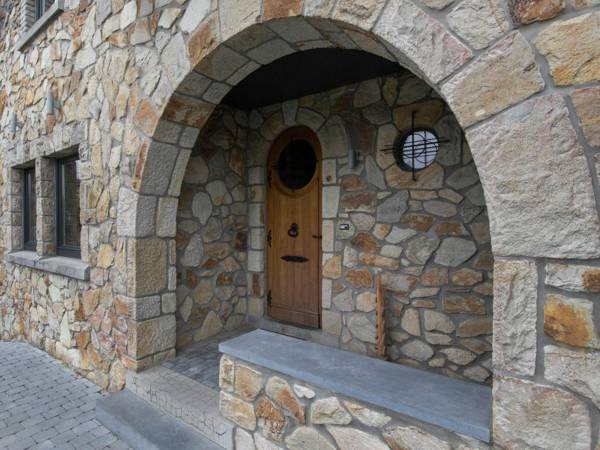 Charming holiday home located in a quiet area near a lake