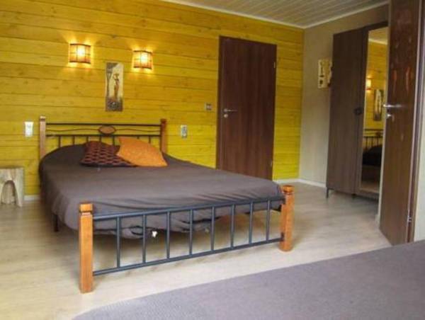 Luxurious Holiday Home in Stoumont with Swimming Pool