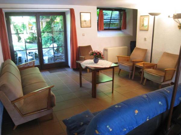 This antique semi-detached farmhouse