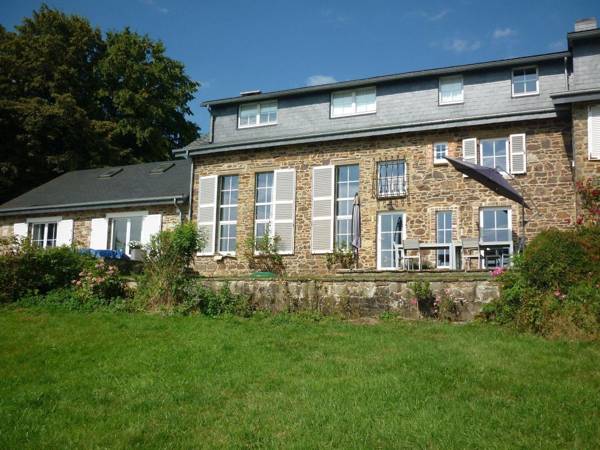 Very charming and cocoon house perfect for family holidays