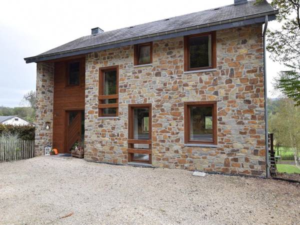 Duplex Chalet in Rendeux Ardennes with Sauna and Terrace