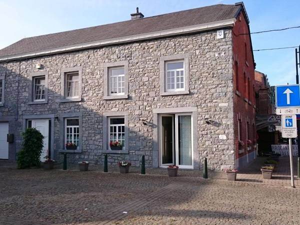 Stylish Holiday Home in Han sur Lesse with Terrace