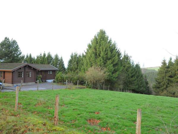 Traditional chalet with sauna hot tub and relaxation space near La Roche