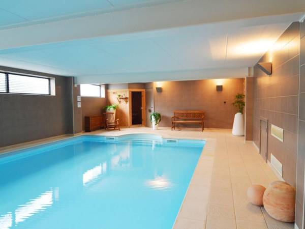 Luxurious Holiday Home in Profondeville Ardennes with Sauna